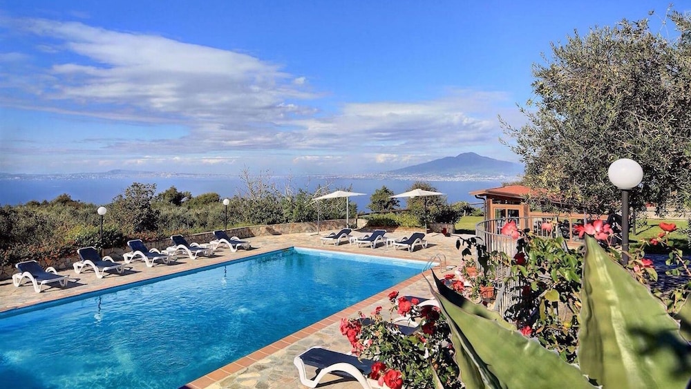 Casa Sophia — 4-Star Luxury Hotel in Massa Lubrense, Italy