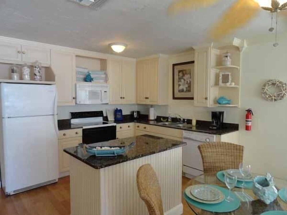 4 Beach Lovers Unit 1 - photo 10