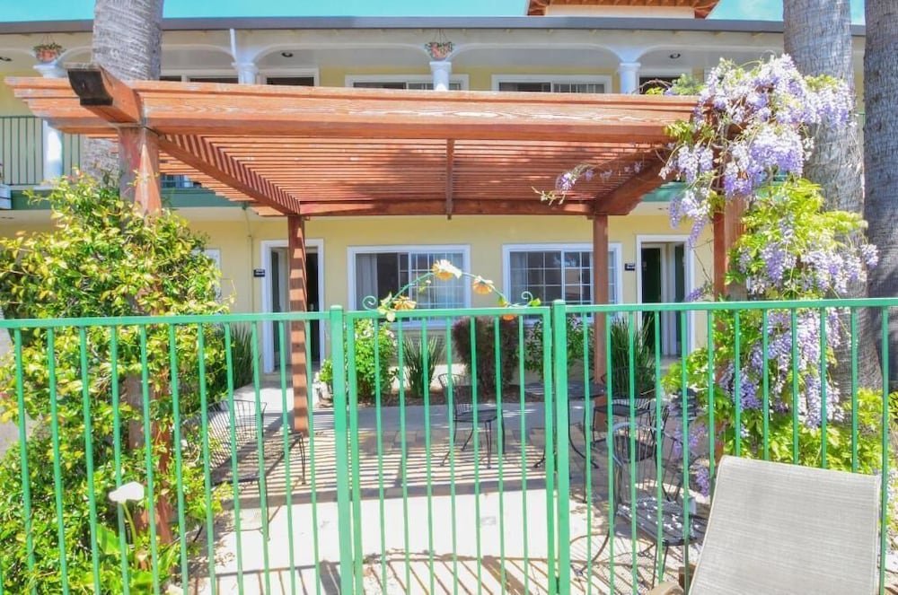 Bay Front Inn Santa Cruz - photo 35