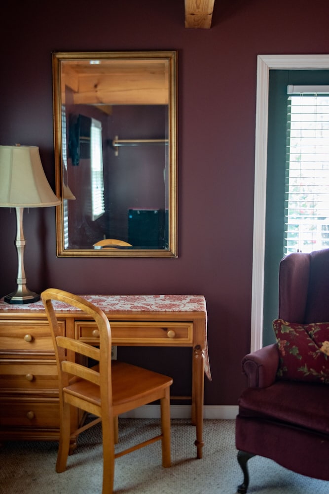 Elk River Hotel & Cafe - photo 12