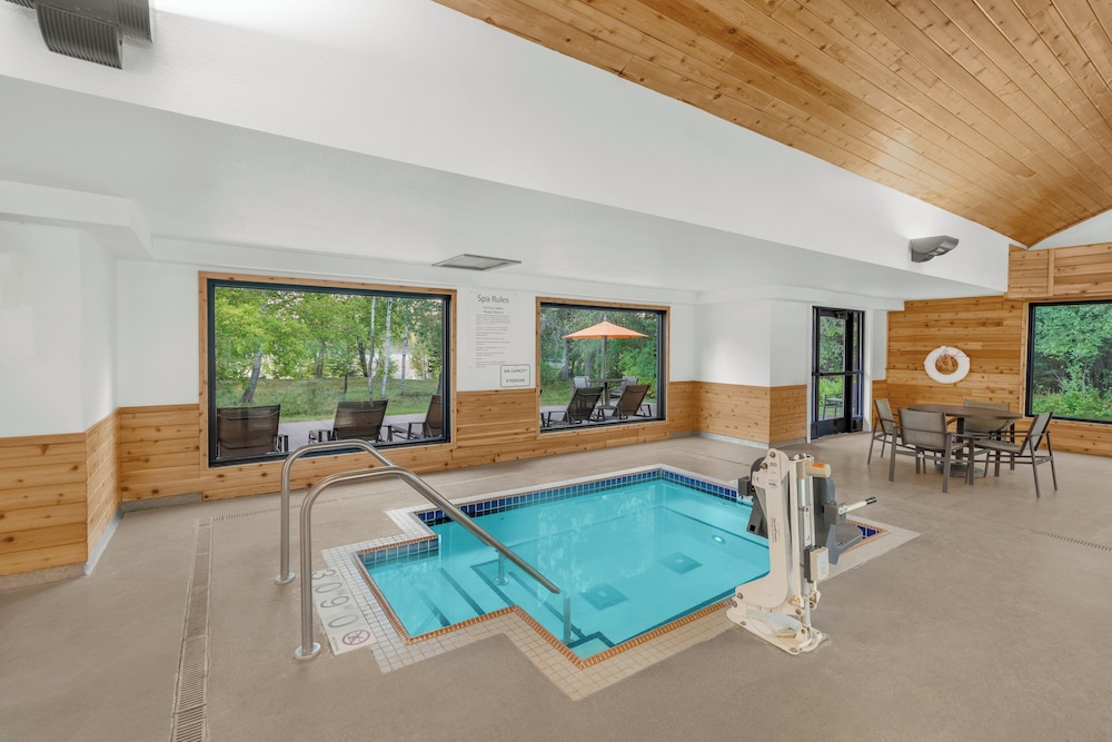 Holiday Inn Express & Suites Hayward by IHG - photo 34