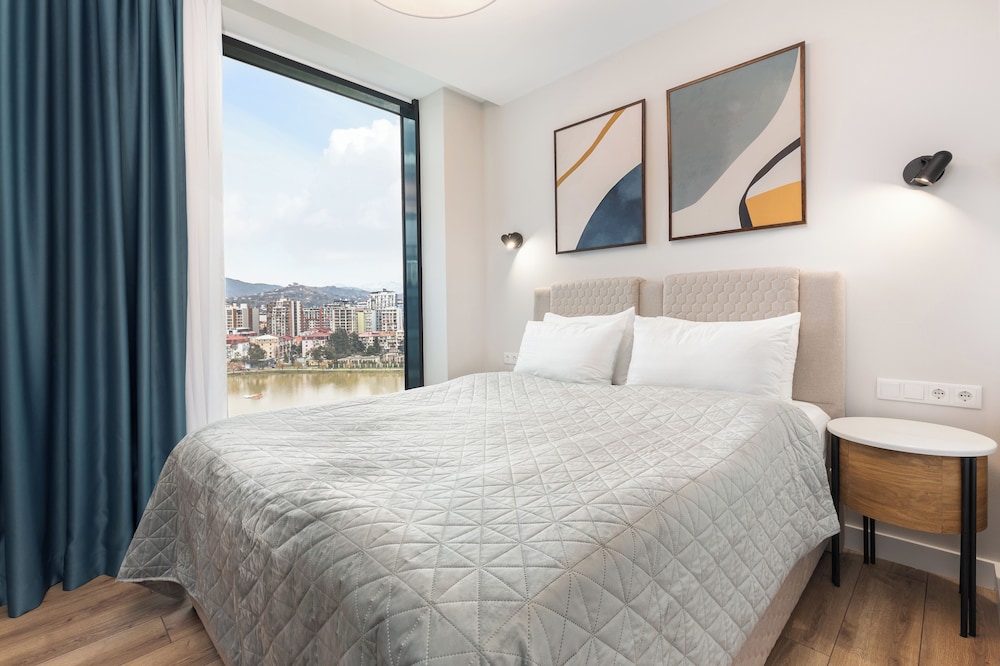Bellevue Residence Suites