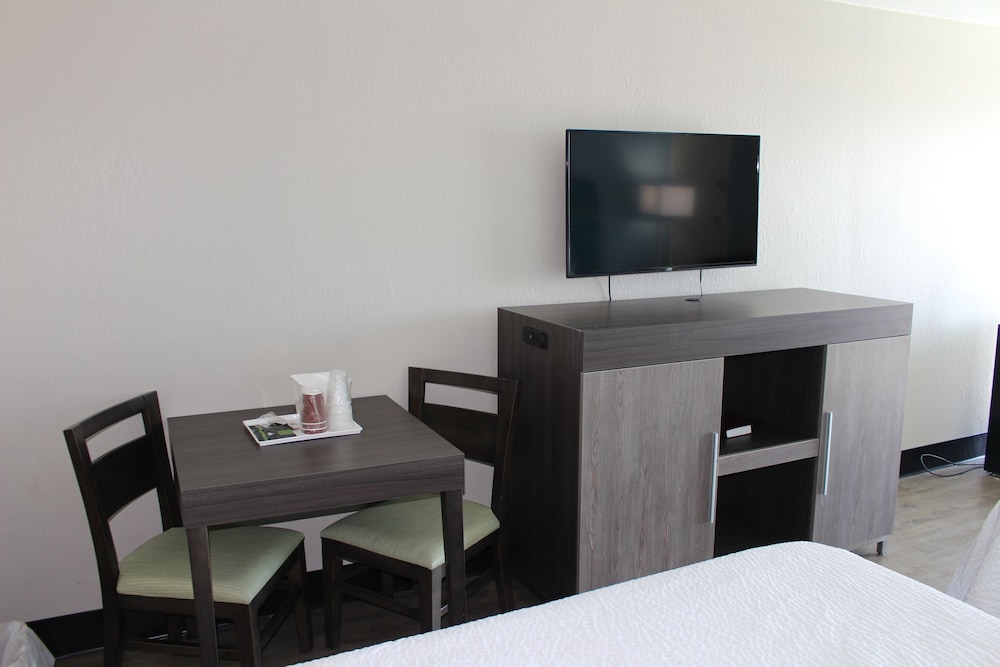 Tropical Seas Hotel - photo 48