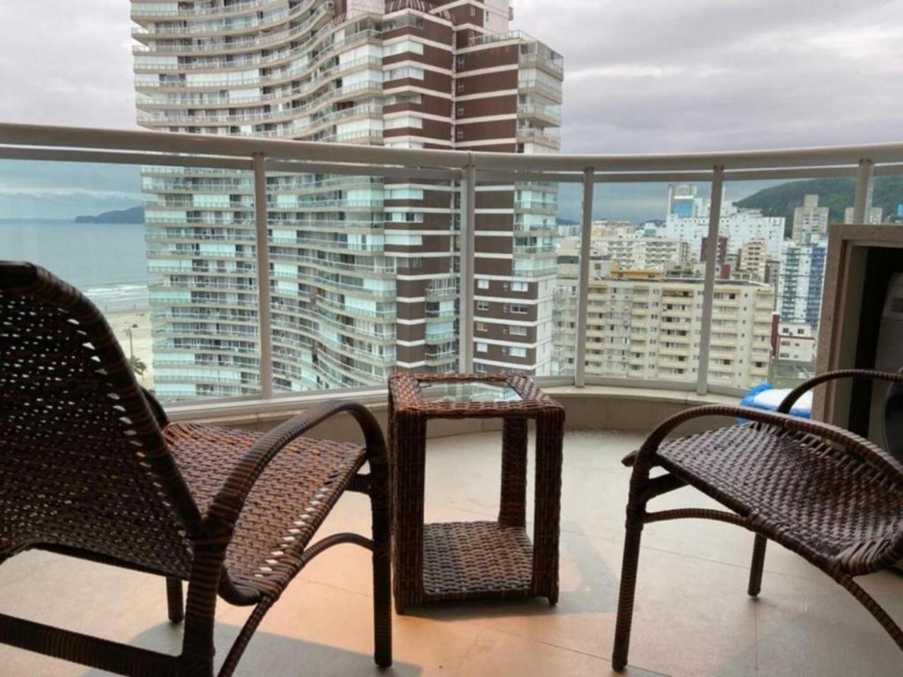 Book Santos Unlimited 901 de Frente para o mar com vista panorâmica — 4-Star Luxury Hotel in Santos, Brasil
