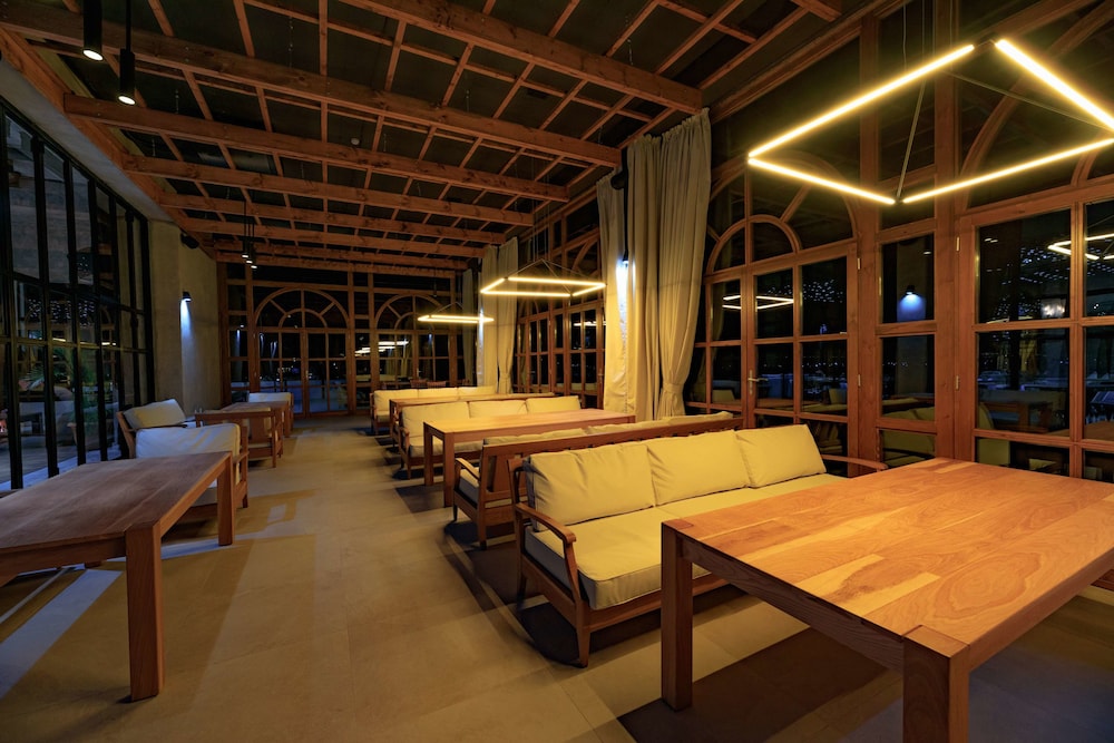 מזון ומשקאות