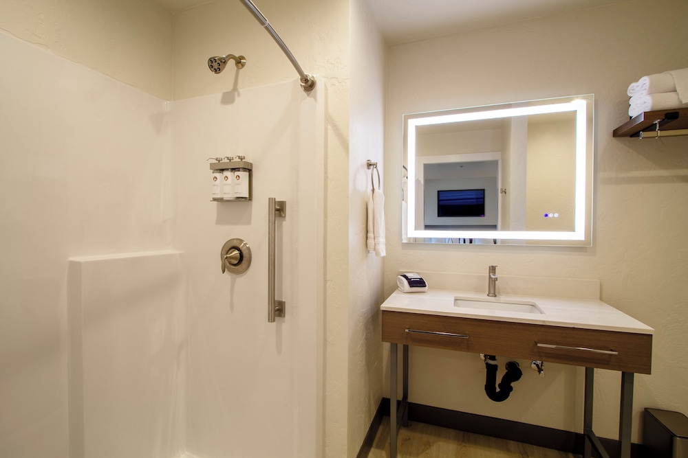 Sandpoint Hotel & Suites Downtown - photo 60