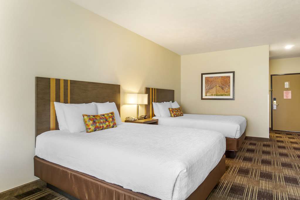 Best Western Plus The Inn at Horse Heaven - photo 12