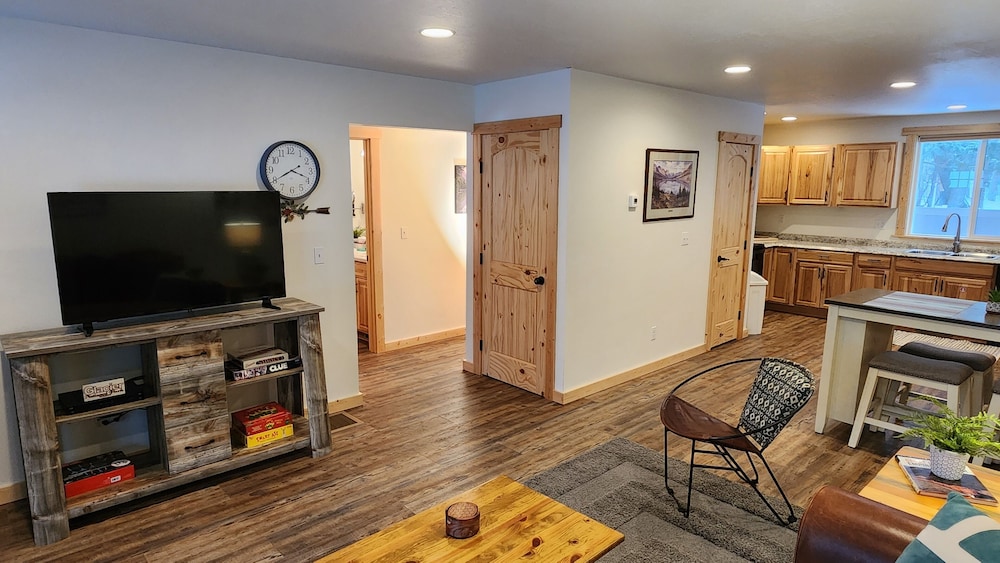 Beargrass Lodging and RV Resort - photo 80