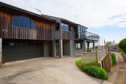 Georges New Plymouth Central in New Plymouth, New Zealand