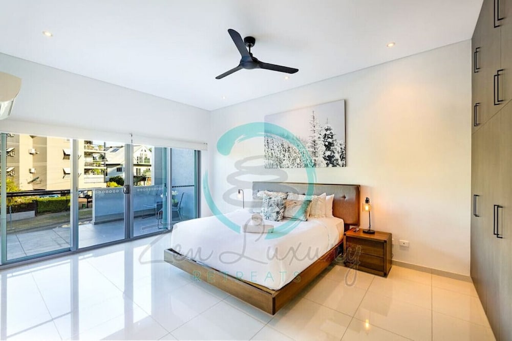Zen Arctic Luxury 2 Story T House Pool & Markets — 4-Star Luxury Hotel in Fannie Bay, Australia