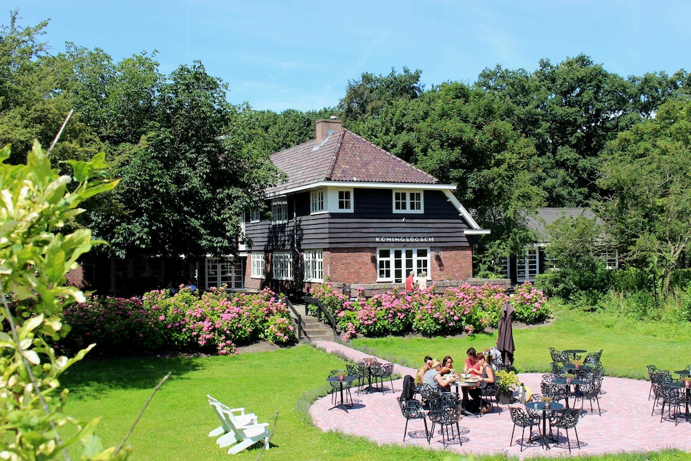 Zoomers aan het Bos — hotel in Castricum