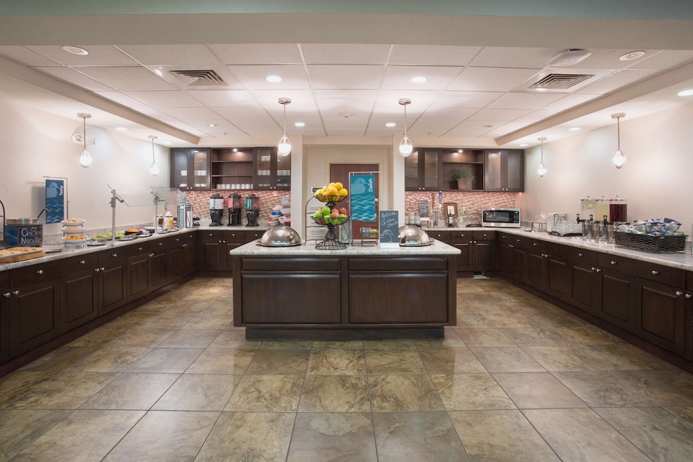 Homewood Suites Phoenix Avondale - photo 18