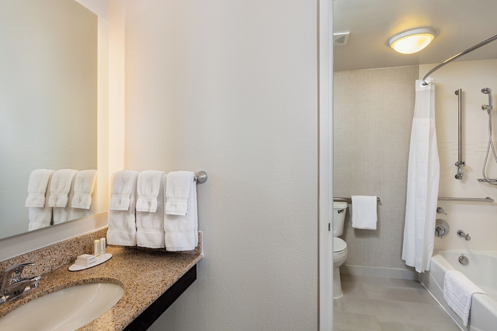 Residence Inn by Marriott Louisville Downtown - photo 13