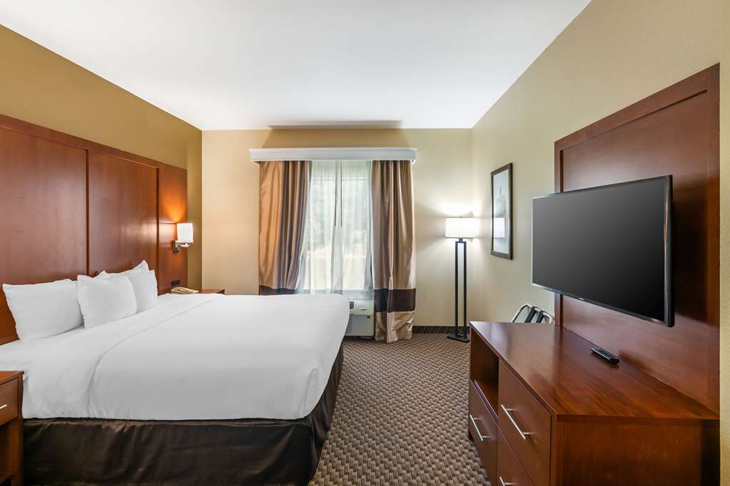 Comfort Suites Jefferson City - photo 52