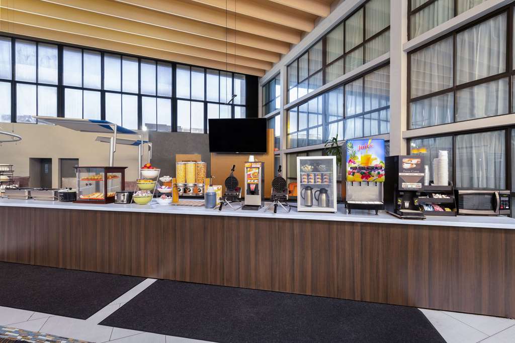 SureStay Plus Hotel by Best Western Kansas City Northeast - photo 6