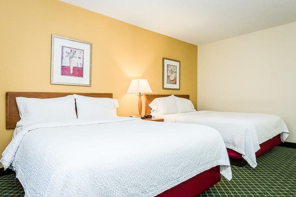 Comfort Inn Davenport East Bettendorf - photo 7