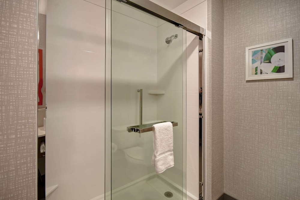 Hampton Inn Pleasant View TN - photo 22