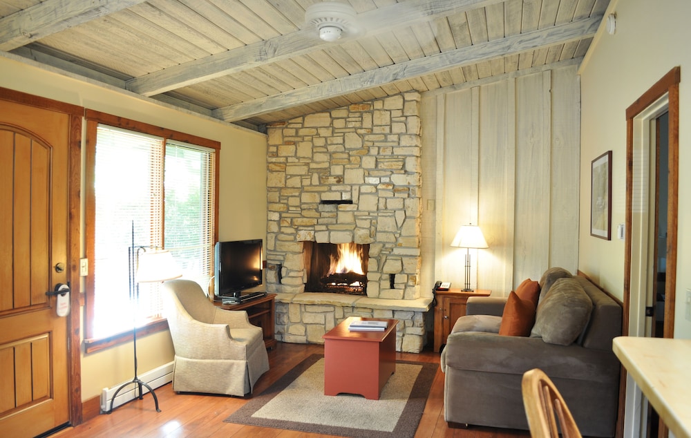Carmel Valley Lodge and Resort - photo 5