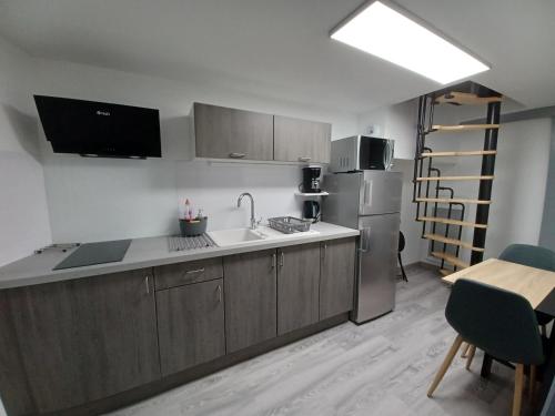 Charmant T2 Duplex Centre De Foix — Foix