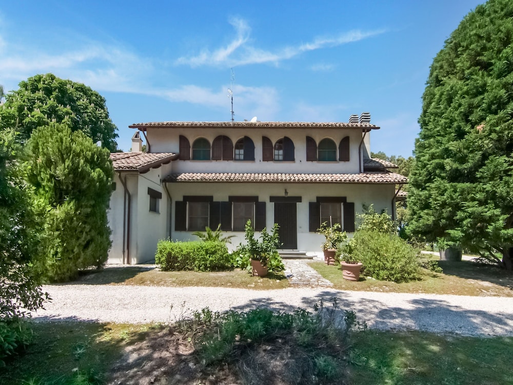Holiday Home in Fano With Garden — 4-Star Luxury Hotel in Fano, Italy