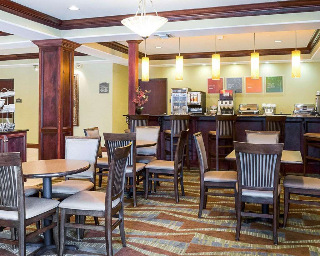 Comfort Suites Harvey New Orleans West - photo 26