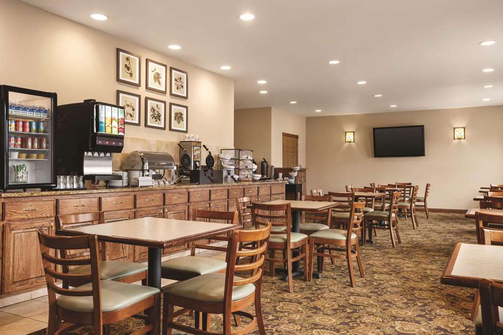 Country Inn & Suites by Radisson Forest Lake MN - photo 13