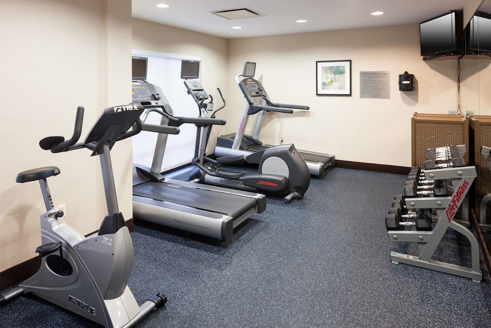 Fairfield Inn & Suites by Marriott Jacksonville Butler Blvd - photo 16