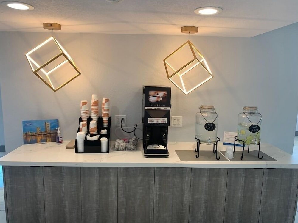 Rodeway Inn Sacramento University Area - photo 19