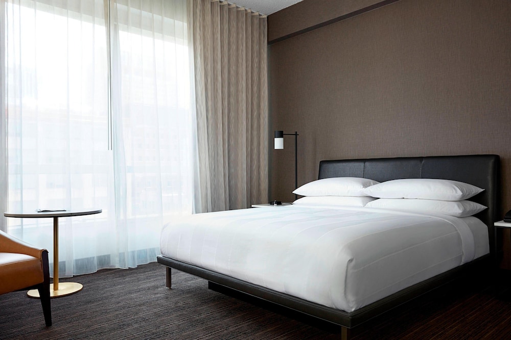New York Marriott at the Brooklyn Bridge - photo 33
