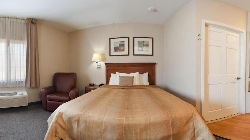 Candlewood Suites Elkhart an IHG Hotel - photo 2