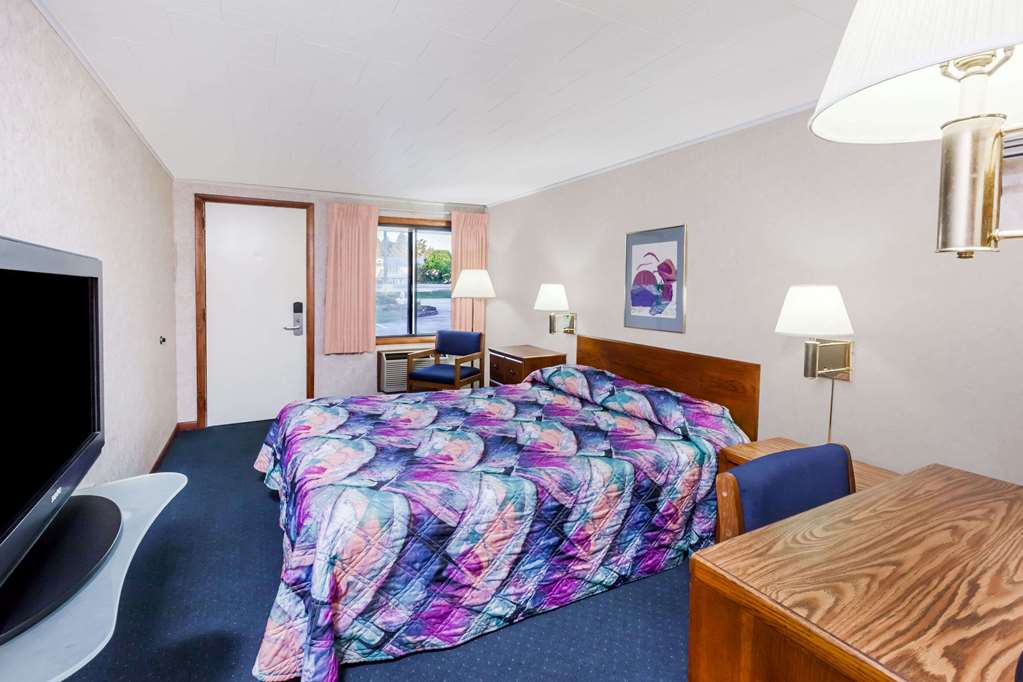 Knights Inn Mackinaw City - photo 10