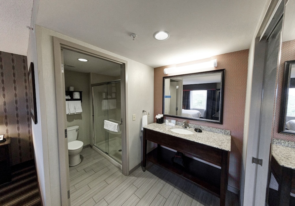 Hampton Inn Neptune Wall - photo 10