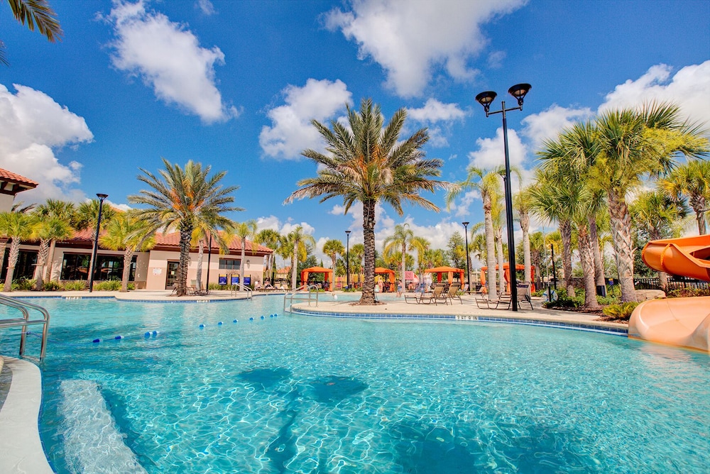 Solterra Sunshine Villa townhome with private pool in a resort setting - photo 25