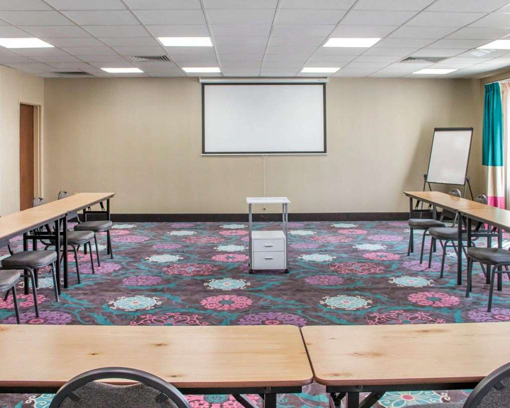 Comfort Inn & Suites San Marcos near Outlet Mall - photo 26