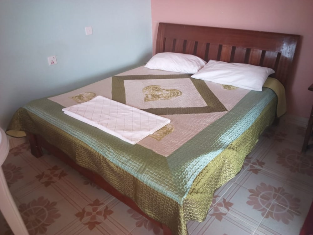 Honi Resort — Naro Moru — photo 2