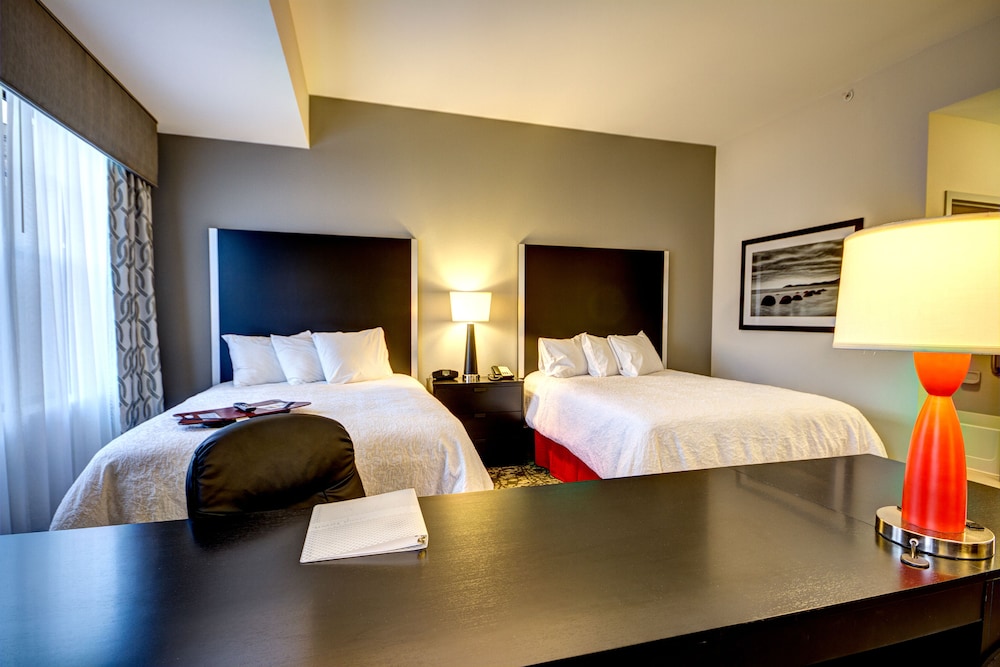 Hampton Inn & Suites DuPont - photo 7