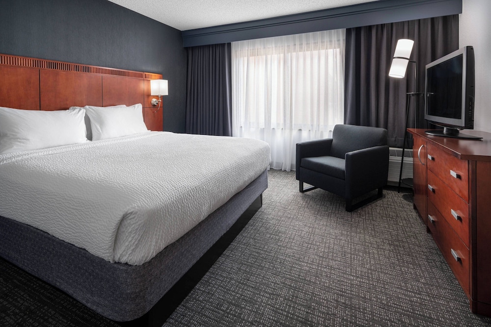 Courtyard by Marriott Pleasanton - photo 8