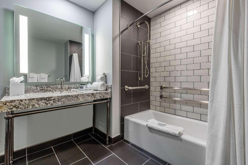 Renaissance Saint Elms Dallas Downtown - photo 52