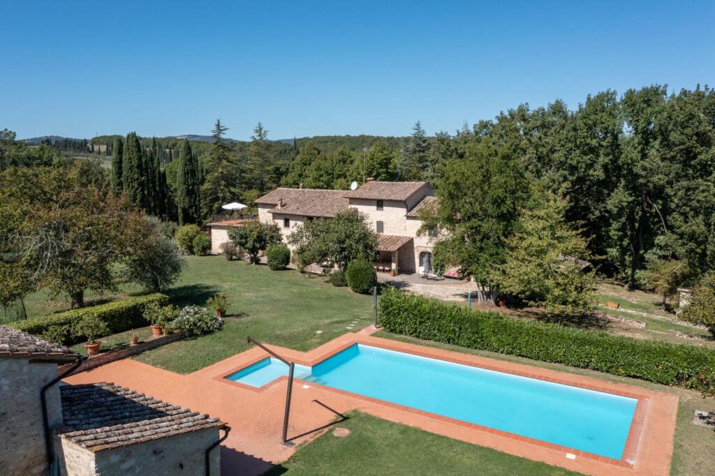 Casale il Timignano — 4-Star Luxury Hotel in Colle Di Val D'elsa, Italy