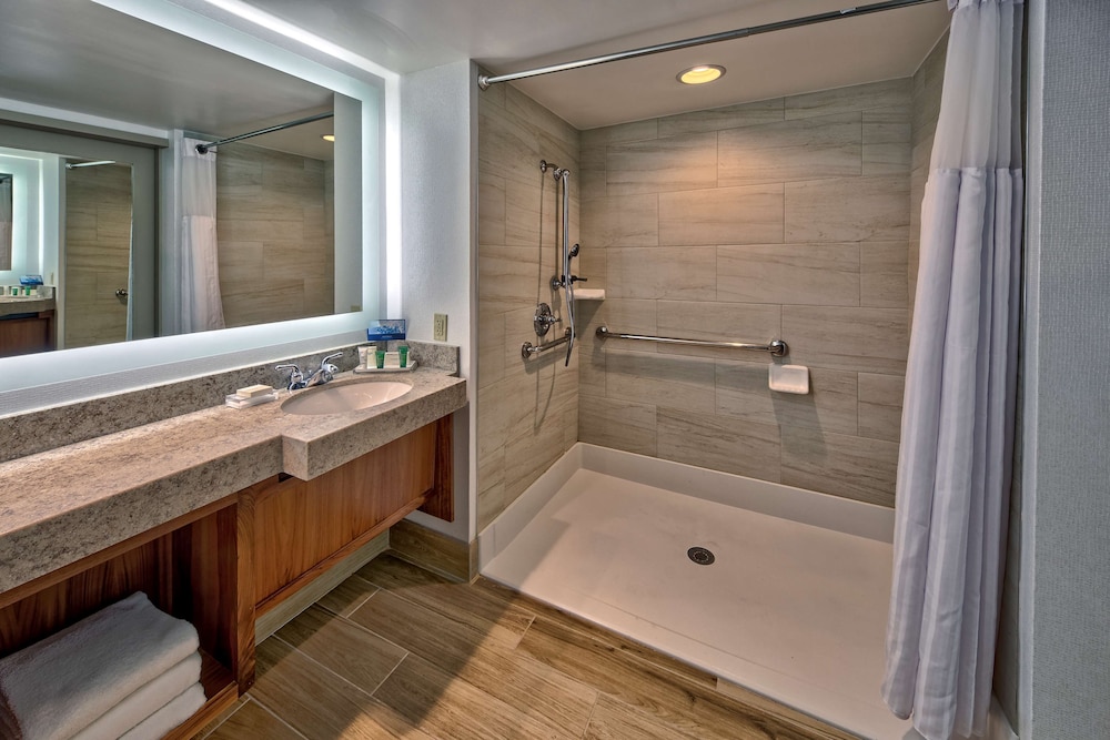 Hilton Knoxville Airport - photo 22