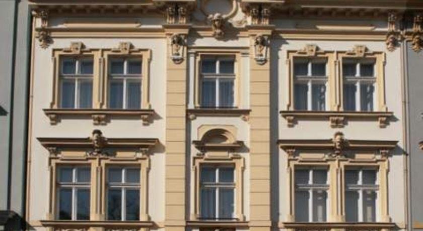 Hotel Dejmalik — hotel in Litomerice