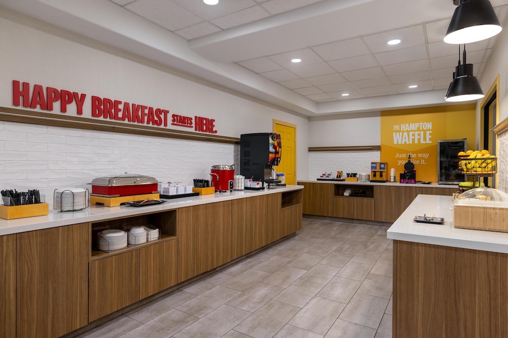 Hampton Inn & Suites by Hilton Mesquite - photo 40