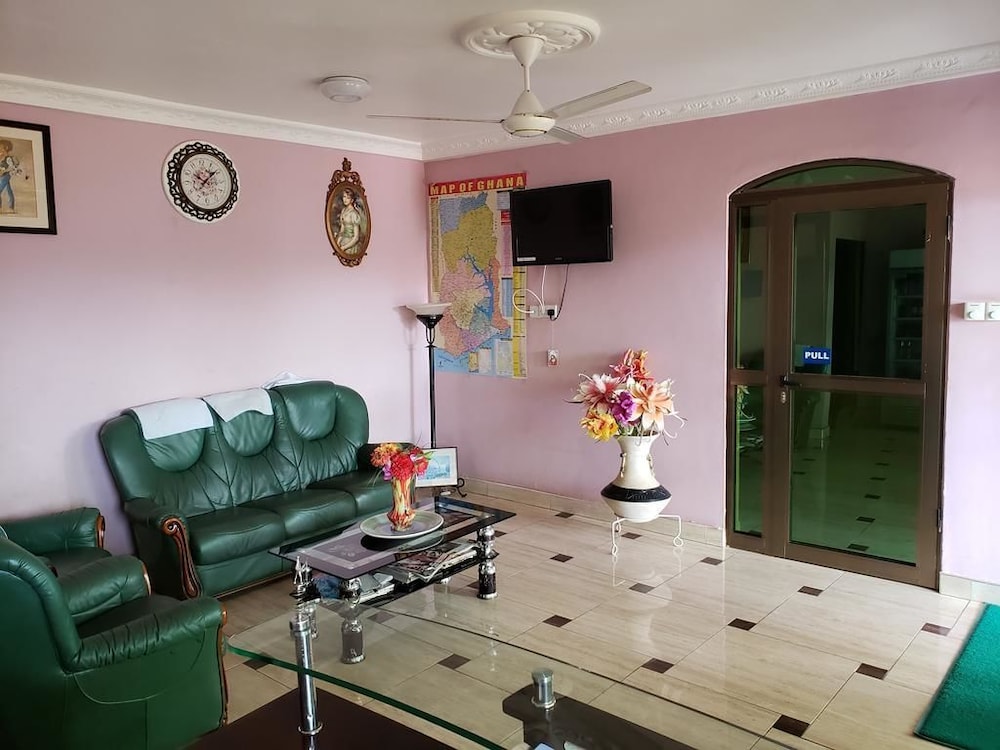 Nabegyi Hotel — Accra — photo 3