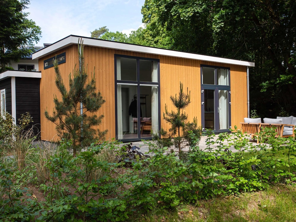 House With Dishwasher in Nature Reserve