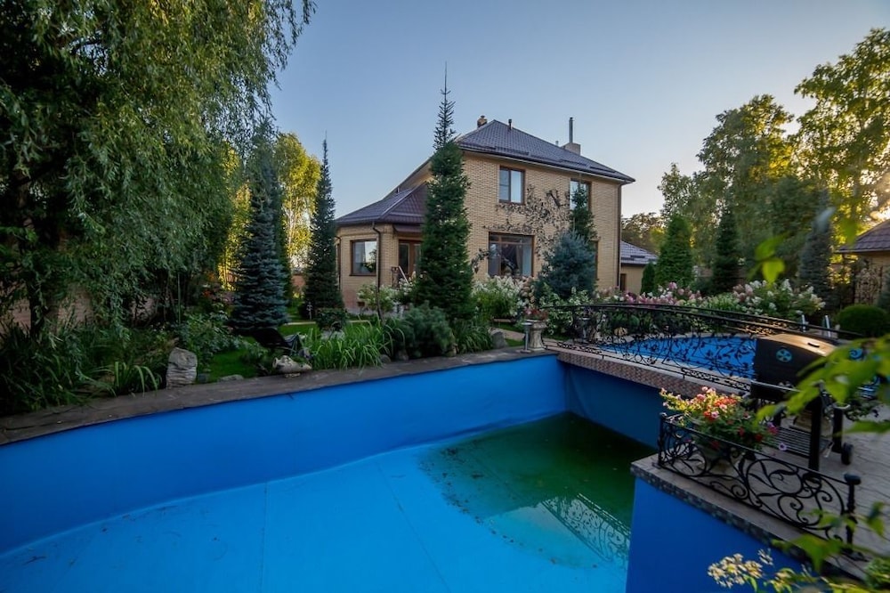 Lake house — 4-Star Luxury Hotel in Novosibirsk, Russia