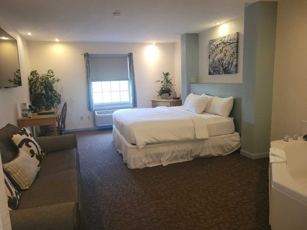 Brook Pointe Inn - photo 16