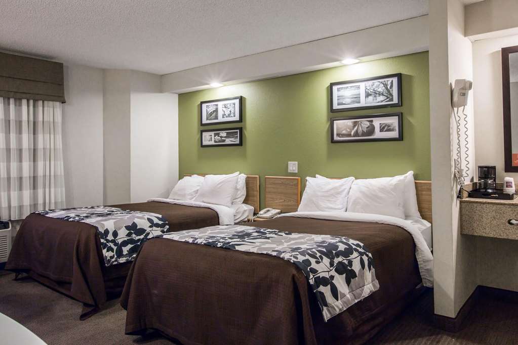 Rodeway Inn Austell Six Flags - photo 16