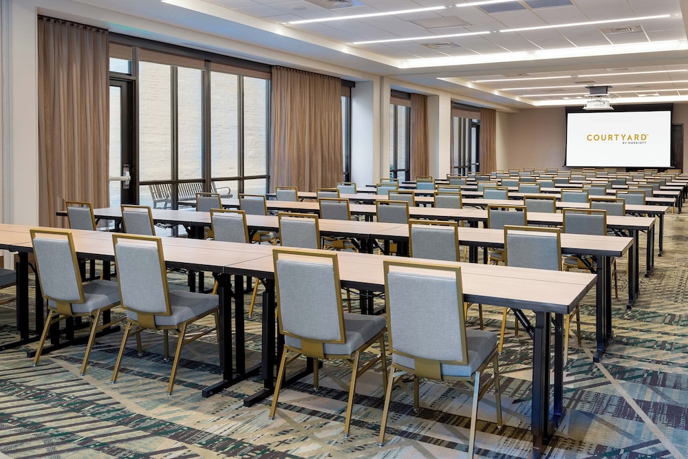 Courtyard by Marriott Atlanta Midtown - photo 45