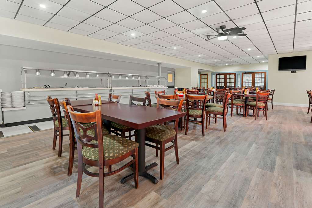 Quality Inn Americus - photo 22
