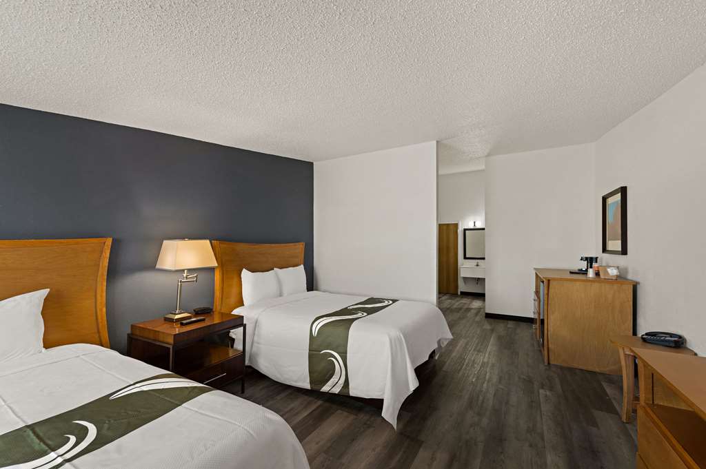 Quality Inn & Suites Council Bluffs Omaha East - photo 10